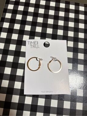 Time and Tru Small Gold Hoop Earrings